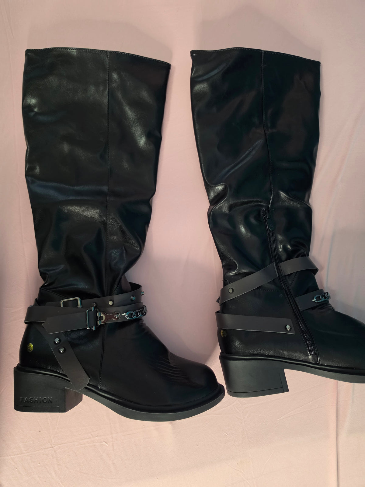 Stylish Women'S High-Heeled Boots size 8.5